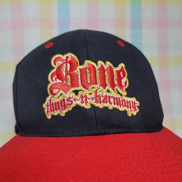 Bone Thugs-N-Harmony snapback red and black flat billed hat embroidered logo - Picture 2 of 7
